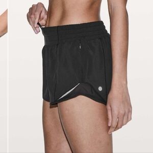 Lululemon Hotty Hot Short 2.5" Black